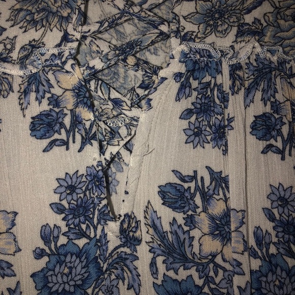 3/$20 • AMERICAN EAGLE BLOUSE - Picture 5 of 7